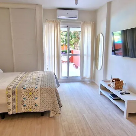With Large Sunny Terrace Apartment Benalmadena