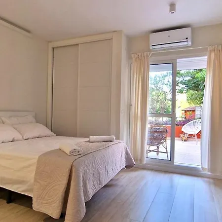Apartment With Large Sunny Terrace *